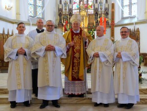 Diecezja ełcka ma nowych diakonów stałych.032